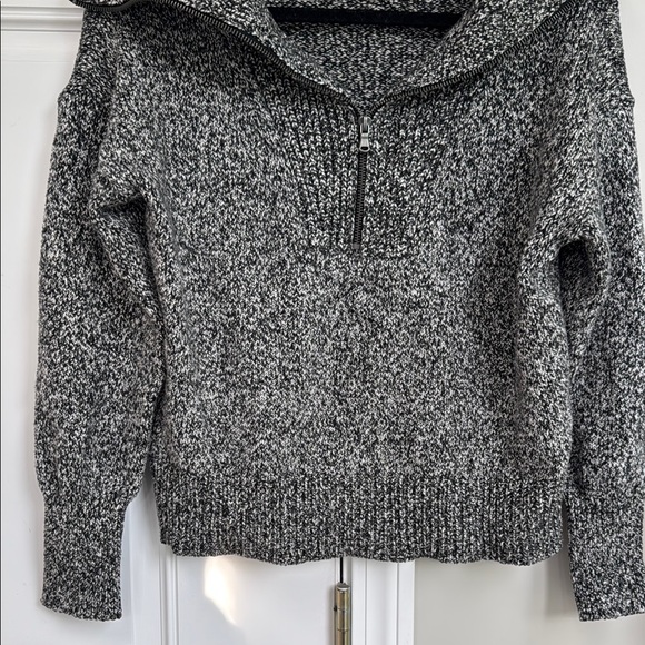 LOFT Half Zip Black and White SweaterSize Small - Picture 5 of 9